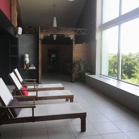 Bed & Breakfast Centre De Bien-etre Le Miel Et L'eau Clermont-Dessous